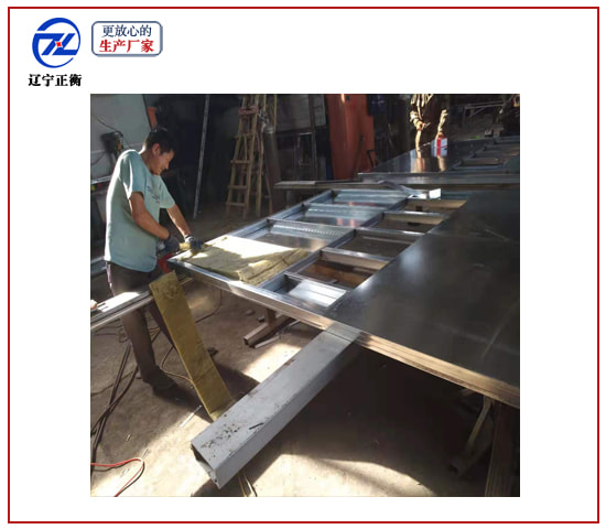 鋼大門制作現(xiàn)場-沈陽/遼寧正衡防火門窗廠家